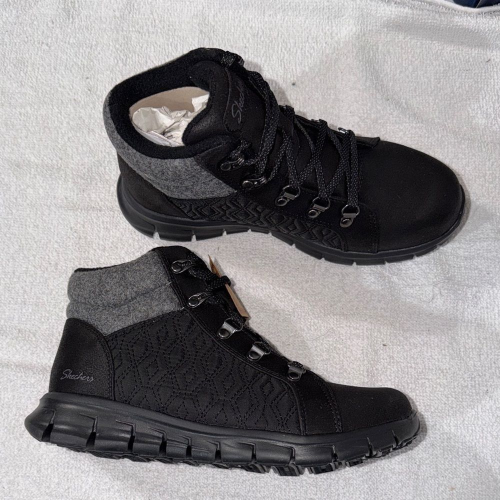 Skechers Men's Black and Dark Gray High-Top Sneakers